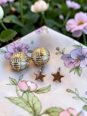 NWT Gold Tone Round Woven & Star Stud Earring Duo/FREE Mystery Gift!